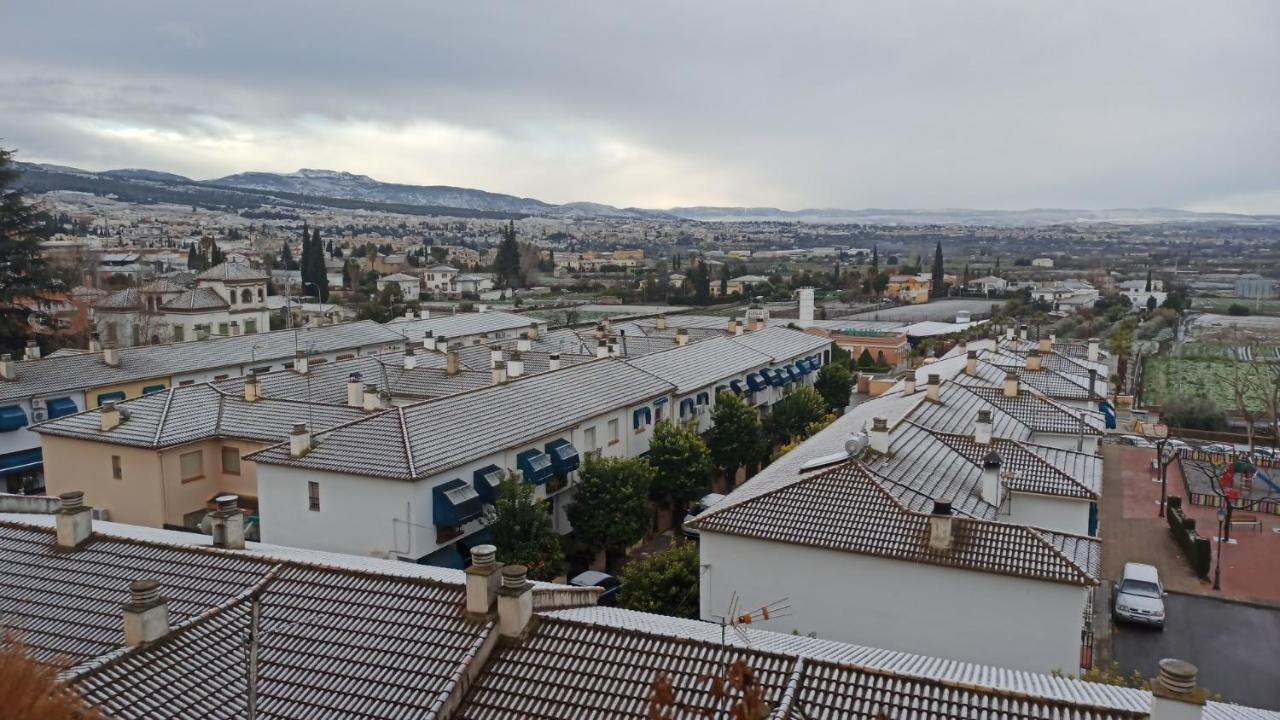 Piso Turistico Huetor Vega Apartment Екстериор снимка
